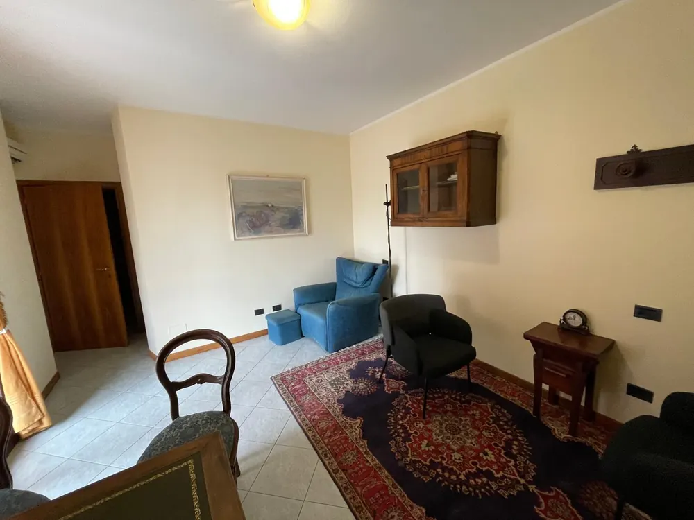Studio della psicologa — area sedute e poltrone